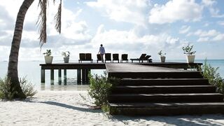 Gan Island Addu спокойный залив и рыбалка на ставриду у волнореза