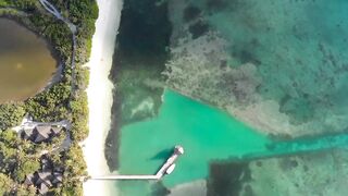 Gan Island Addu спокойный залив и рыбалка на ставриду у волнореза