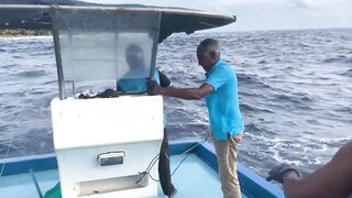 Фувамула 2022 - морская рыбалка с берега и на лодке по ветру