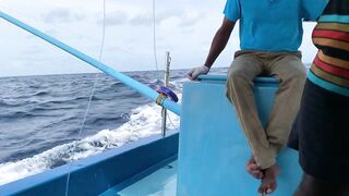 Фувамула 2022 - морская рыбалка с берега и на лодке по ветру