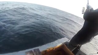 GT Lhaviyani Atoll - поппинг по свалу и тяжелая выкачка на короткой волне