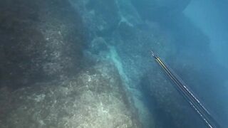 Подводная охота и морская рыбалка в Нетании Израиль на прибрежных плитах