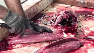 Фувамула рыбный рынок и цены, что берут местные для ухи