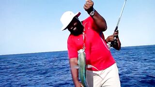 Raa Atoll морская рыбалка на твердом свале по GT и trevally