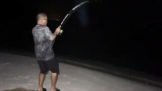 Vaadhoo, Raa Atoll вечерняя лагуна и светлячки на волне