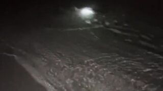 Vaadhoo, Raa Atoll вечерняя лагуна и светлячки на волне