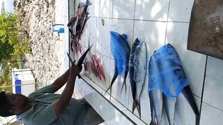 Shaviyani Goidhoo разделка улова и куда здесь рыбалка уходит по утрам