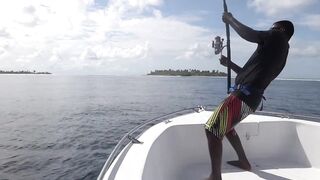 Gaafu Dhaalu экспедиция морская рыбалка на GT 41.5 кг и команда капитана