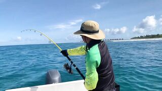 GT в Gaafu Dhaalu - поппинг и рыбалка на вечерней волне