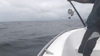 Gaafu Dhaalu by Captain Mohamed - жёсткое вываживание GT на свале