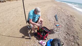 Нетания, Израиль — морская рыбалка с берега и вечерний прибой