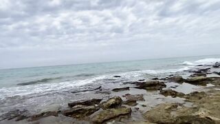 Netanya beach, Israel: находки у кромки прибоя и забытые приманки на песке