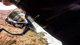 Mirleft, Morocco: морская рыбалка на сибасса со спиннингом на Атлантике