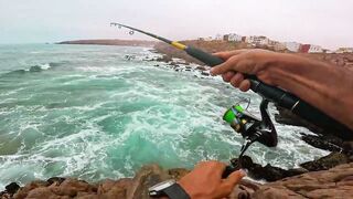 Mirleft Марокко ловля дорады и сибасса спиннингом у каменного плато