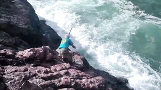 Mirleft — спиннинг с отцом на береге: что берет на приманки?