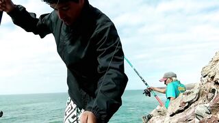 Mirleft — спиннинг с отцом на береге: что берет на приманки?