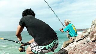 Mirleft — спиннинг с отцом на береге: что берет на приманки?