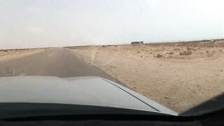 Tarfaya — монтаж снасти для ловли у касбы: берег Атлантики