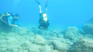 Писсури Бэй на Кипре: лайтовое море, склоны и длинная дуга бухты