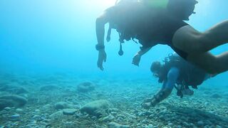 Писсури Бэй на Кипре: лайтовое море, склоны и длинная дуга бухты