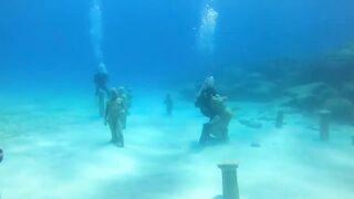 Pissouri Bay Divers — погружения, рифы и встреча с мелкой рыбой