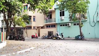 Vilimale’ бюджетно: городской остров, пляжи, кафе и удобные споты для снорка