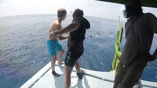 Диффуши район — морская рыбалка с дони: сезон 2022/2023, вечерний клев и жарка