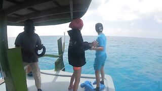 Диффуши район — рыбалка с дони: сумерки, фонари на лагуне и шквалы на подходе