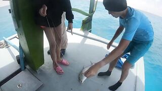 Диффуши район — рыбалка с дони: сумерки, фонари на лагуне и шквалы на подходе