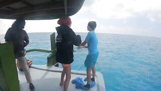 Диффуши район — рыбалка с дони: сумерки, фонари на лагуне и шквалы на подходе