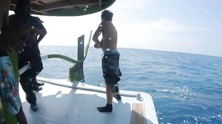 Диффуши район — рыбалка с дони: маршрут вдоль кромки рифа и точные забросы