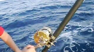 Girne, Kyrenia — рыбалка в Северном Кипре у крепости и марины