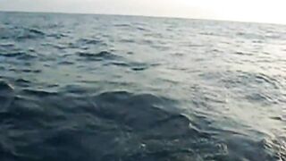 Girne, Kyrenia — рыбалка в Северном Кипре у крепости и марины