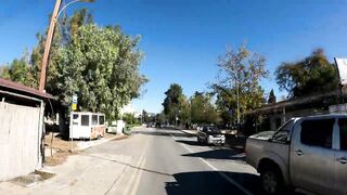 Из Полиса в Лачи – дорога к гавани и лодки на якорях