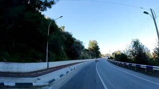 Из Полиса в Лачи – дорога к гавани и лодки на якорях