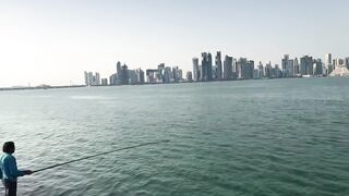Doha, Qatar — морская рыбалка у набережной и в марине