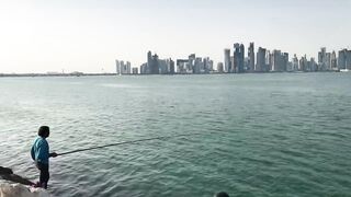 Doha, Qatar — морская рыбалка у набережной и в марине