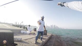 Doha Corniche — shore jigging: рыбалка в День отца удалась?