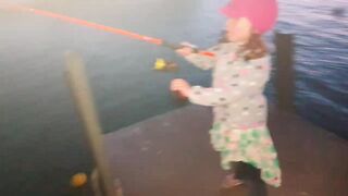 Latchi: ночная рыбалка у мола, свет и насадка решают?