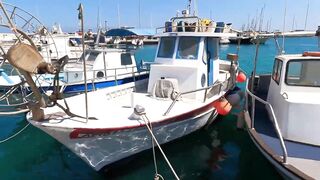 Zygi Port in Cyprus: короткий тур по причалу и лавкам рыбака