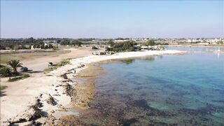 Liopetri Potamos — рыбацкое укрытие с воздуха: к свалам по руслу