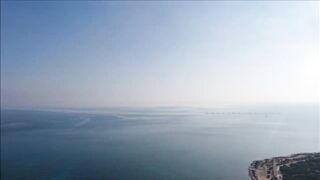 Liopetri Potamos — рыбацкое укрытие с воздуха: к свалам по руслу