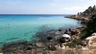 Protaras — рыбалка на Fig Tree Bay: утренние забросы с пирса