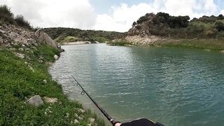Evretou Dam - бассовая рыбалка на Кипре: приманки и рельеф
