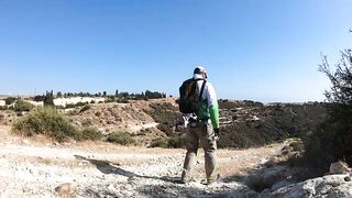 Asprokremmos, Cyprus — бассы на джиг: рельеф, ветер и тени дамбы