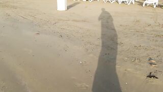 Larnaca — кальмар с берега утром: свет, глубина, паузы