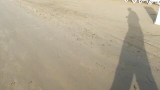 Larnaca — кальмар с берега утром: свет, глубина, паузы