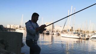 Larnaca Port — на рыбалку или на рынок: что выбрать утром?