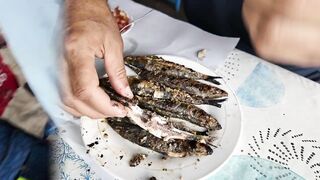 Агадир, Morocco — стримфуд в рыбном порту, что попробовать после улова?