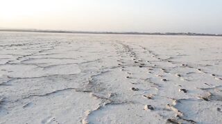 Larnaca Salt Lake — солёное озеро и рыбалка неподалёку